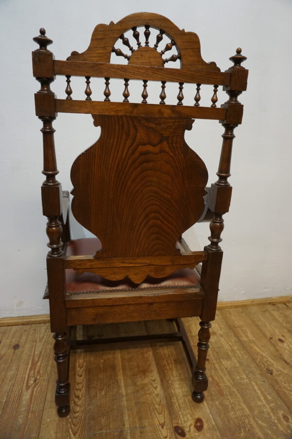 RĘCZNIE RZEŹBIONY DOSTOJNY FOTEL BRETOŃSKI DO BIURKA SKÓRA