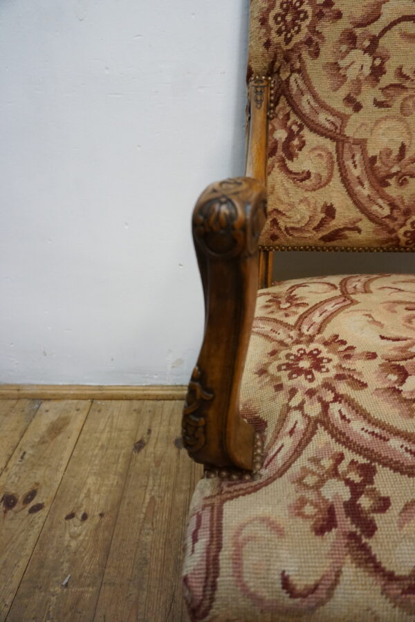 DOSTOJNY DUŻY FOTEL RZEŻBIONY GOBELIN KOPYTA