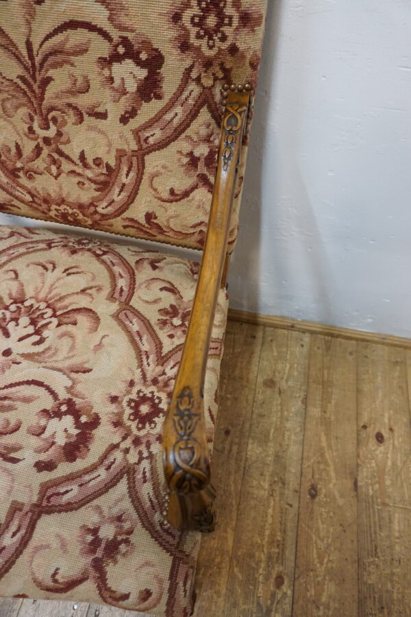 DOSTOJNY DUŻY FOTEL RZEŻBIONY GOBELIN KOPYTA