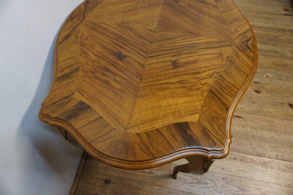 STARY STOLIK STÓŁ GIĘTE NOGI NEOROKOKO OKUCIA Z BRĄZU