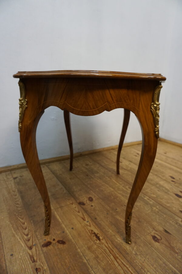 STARY STOLIK STÓŁ GIĘTE NOGI NEOROKOKO OKUCIA Z BRĄZU