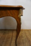 STARY STOLIK STÓŁ GIĘTE NOGI NEOROKOKO OKUCIA Z BRĄZU