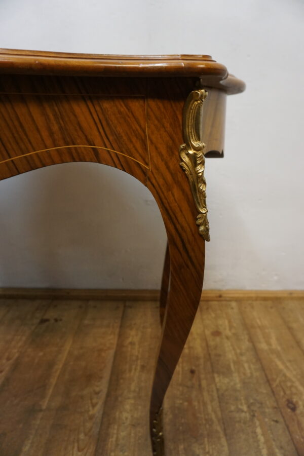 STARY STOLIK STÓŁ GIĘTE NOGI NEOROKOKO OKUCIA Z BRĄZU