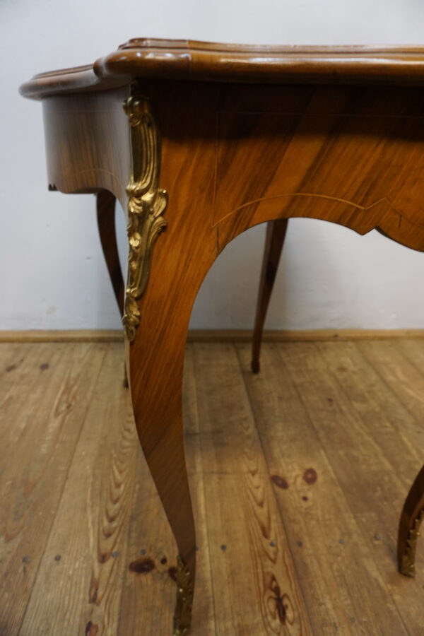 STARY STOLIK STÓŁ GIĘTE NOGI NEOROKOKO OKUCIA Z BRĄZU