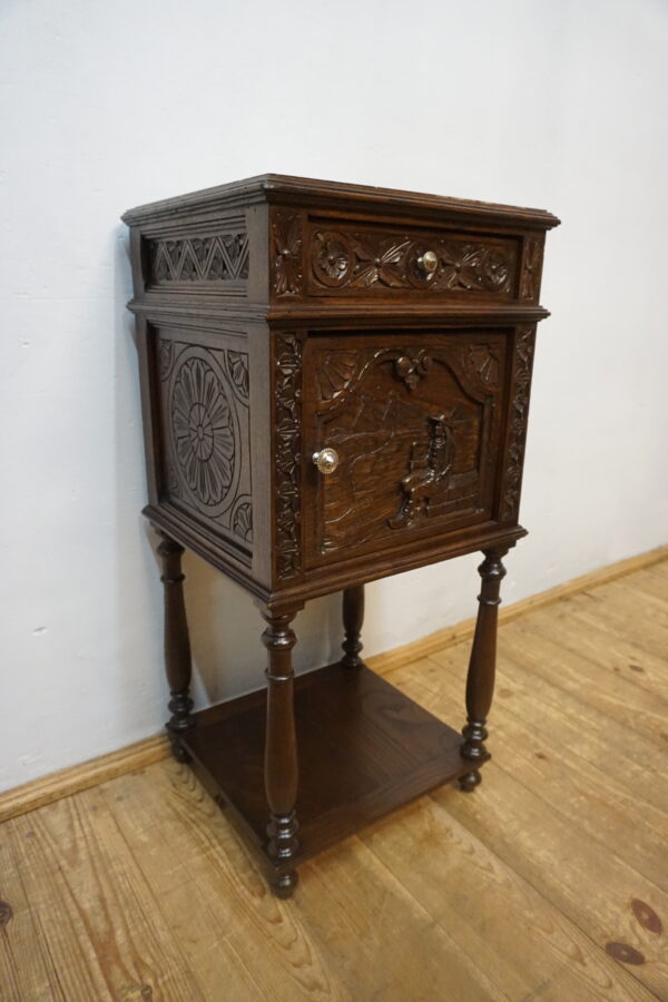 SZAFKA BRETROŃSKA STOLIK NOCNY BOGATO RZEŹBIONA