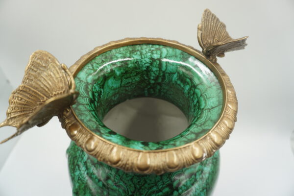 WAZON AMFORA BRĄZ+PORCELANA MOTYLKI