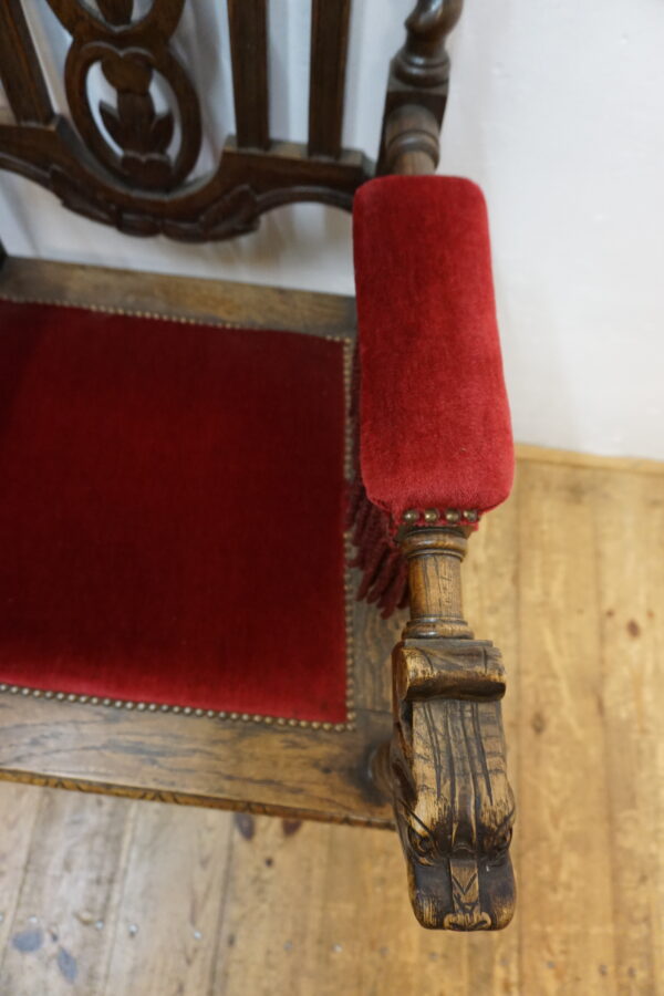 DOSTOJNY RZEŹBIONY FOTEL DĘBOWY NEORENESANS