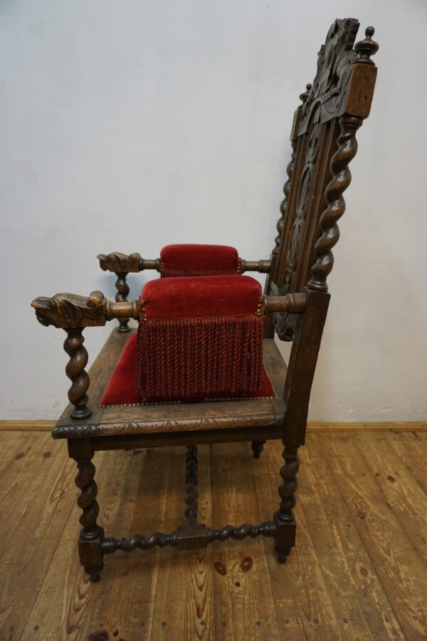 DOSTOJNY RZEŹBIONY FOTEL DĘBOWY NEORENESANS