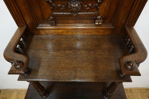 KOMODA Z NADSTAWKĄ SZAFKA palacza z motywem liści tytoniu – XIX wiek