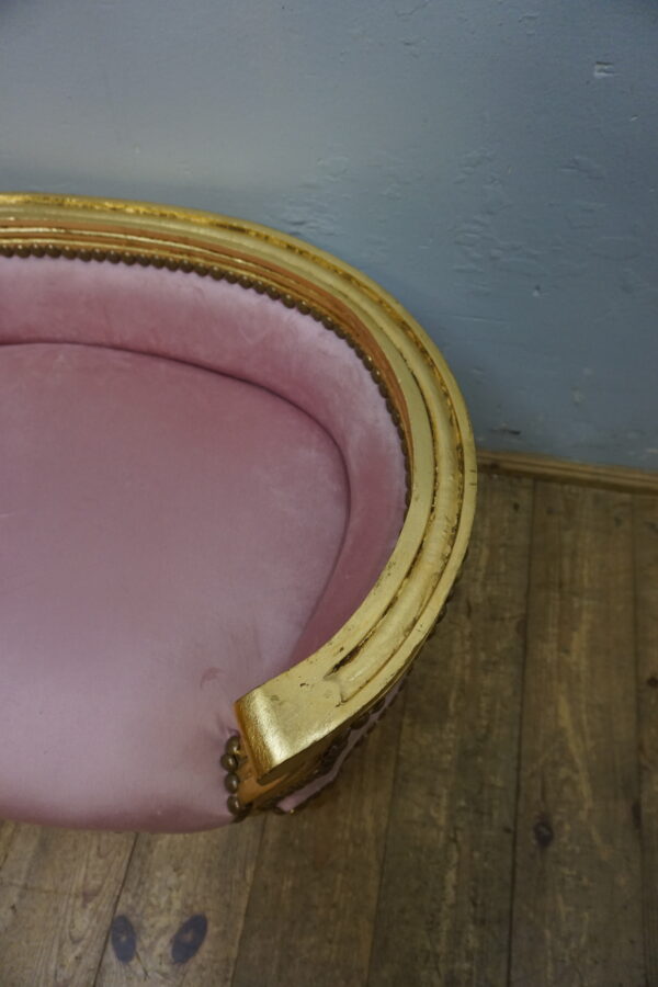 Eleganckie legowisko dla psa kota – stylowe i wygodne róż i złoto