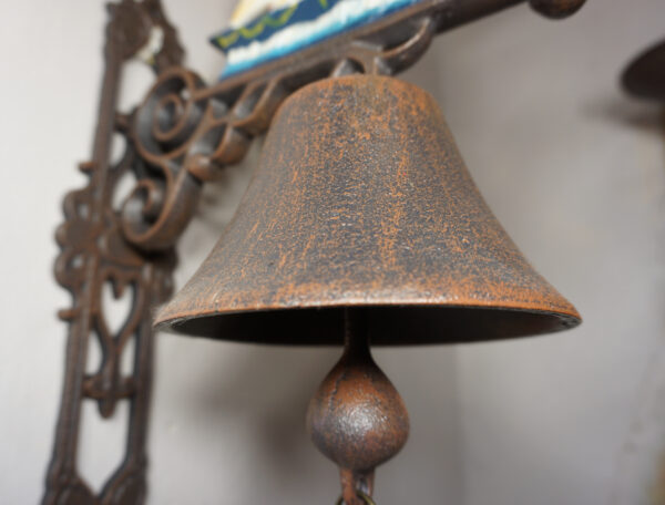 PIĘKNY ŻELIWNY DZWON DZWONECZEK STATEK DOM I OGRÓD