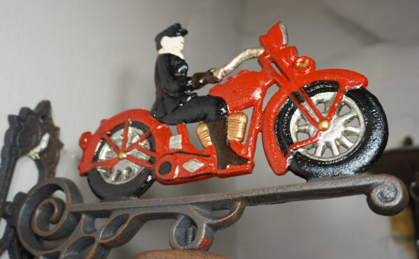 PIĘKNY ŻELIWNY DZWON DZWONECZEK MOTOR DOM I OGRÓD