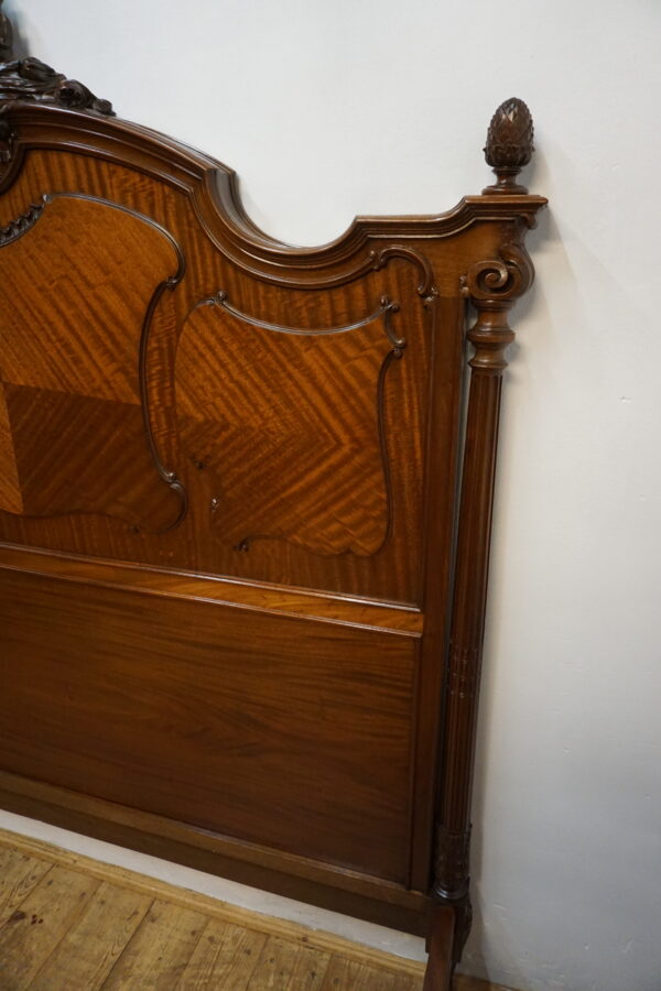 STARE DUŻE RZEŹBIONE MAHONIOWE ŁOŻE STELAŻ 150x200