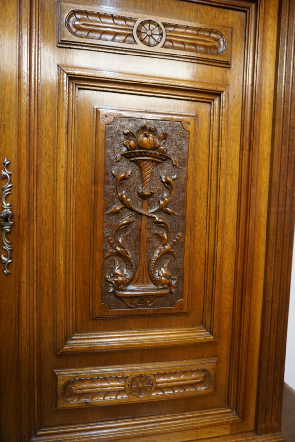 STARY ZGRABNY KREDENS KABINET ORZECH FRANCJA