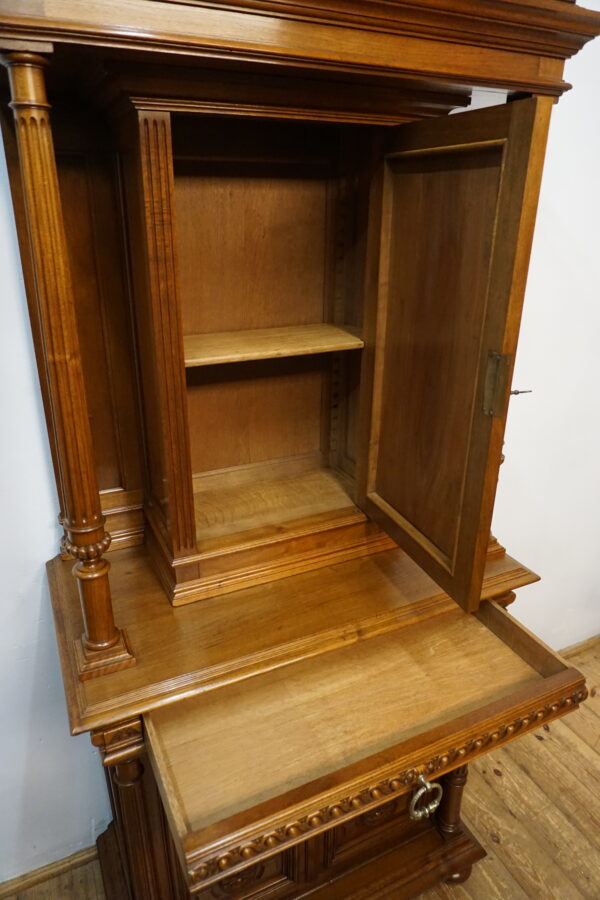 STARY ZGRABNY KREDENS KABINET ORZECH FRANCJA