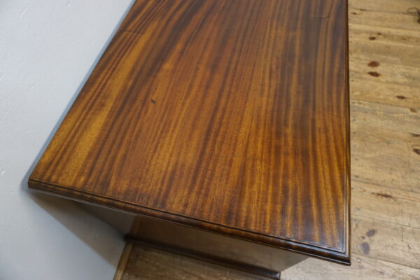 ZGRABNA SZAFKA KOMÓDKA BAREK