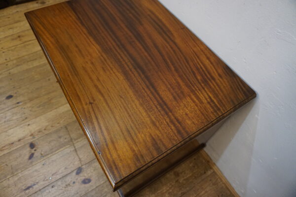 ZGRABNA SZAFKA KOMÓDKA BAREK