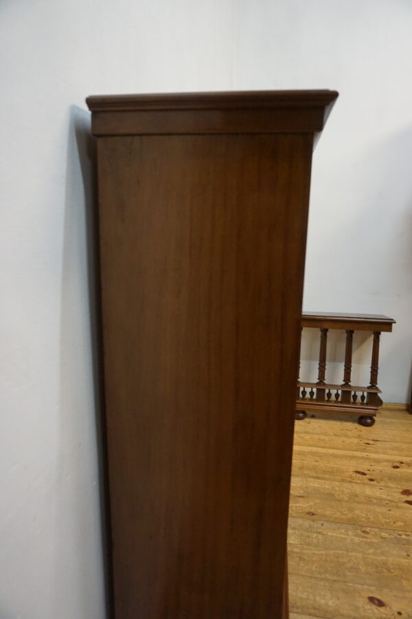 DEKORACYJNY ZGRABNY REGAŁ KOMODA