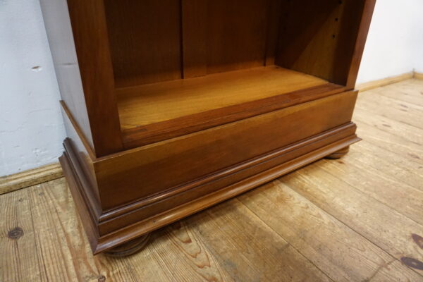 DEKORACYJNY ZGRABNY REGAŁ KOMODA