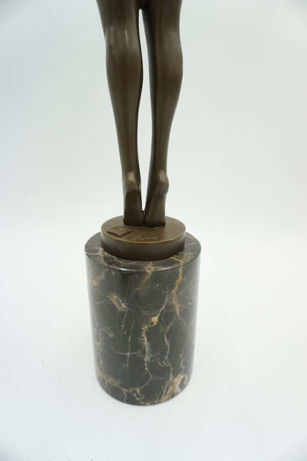 FIGURA Z BRĄZU NOWOCZESNA TANCERKA MODERNISTYCZNA