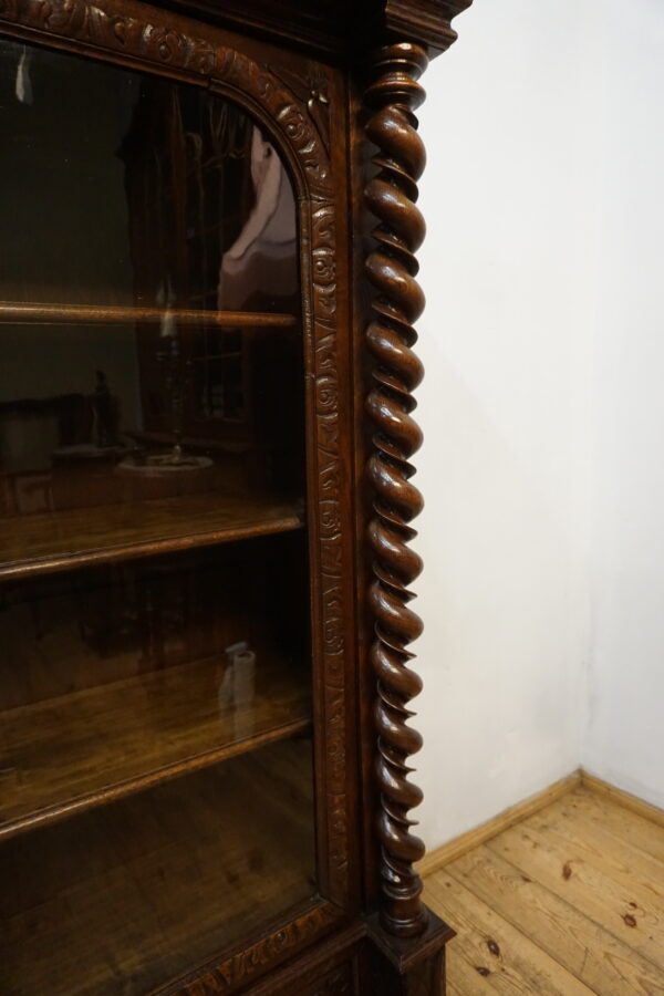 PODRĘCZNA BIBLIOTECZKA NEORENESANS FRANCJA SPIRALNE KOLUMNY