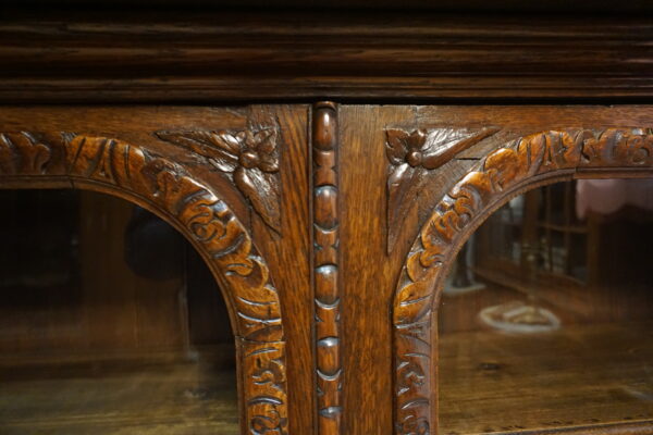 PODRĘCZNA BIBLIOTECZKA NEORENESANS FRANCJA SPIRALNE KOLUMNY