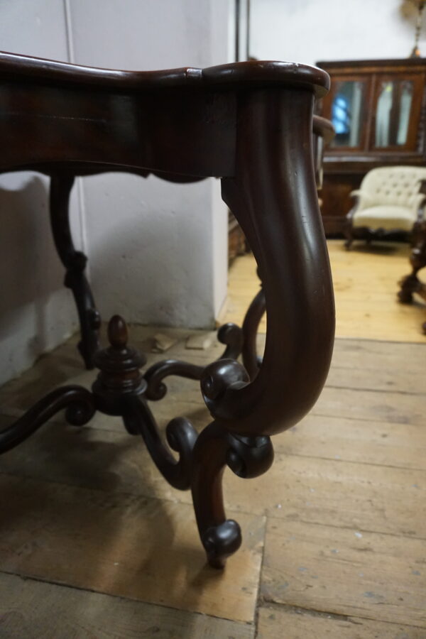 STARY GABINETOWY STÓŁ LUDWIK FILIP GIĘTE NOGI MAHOŃ