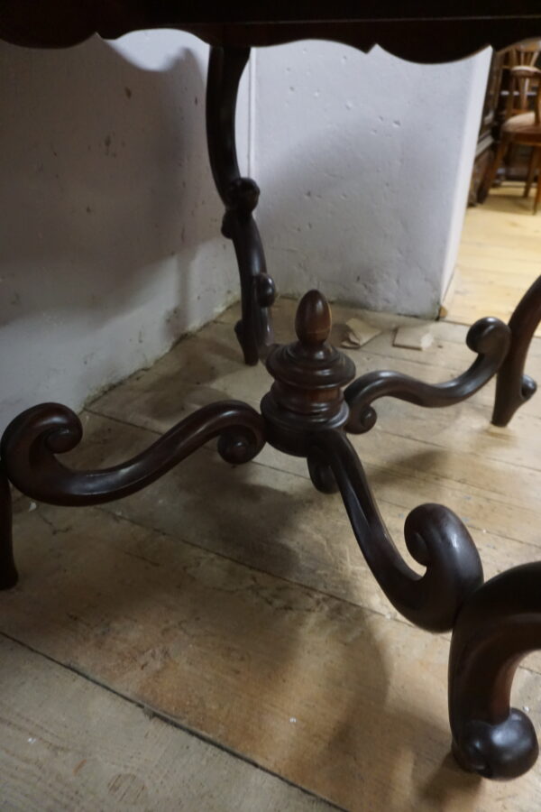 STARY GABINETOWY STÓŁ LUDWIK FILIP GIĘTE NOGI MAHOŃ