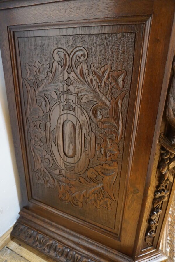 STARA MYŚLIWSKA KOMODA NEORENESANS FRANCJA BOGATO RZEŹBIONA