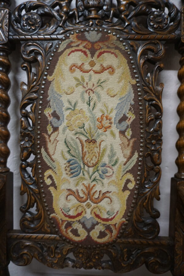 DOSTOJNY RZEŹBIONY FOTEL TRON GOBELIN