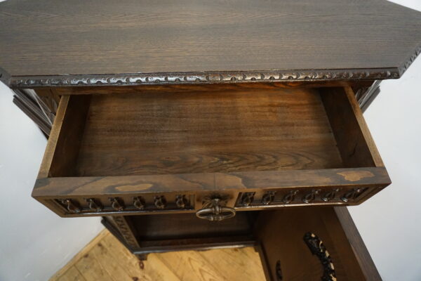 NIESPOTYKANA NAROŻNA KOMODA BRETOŃSKA