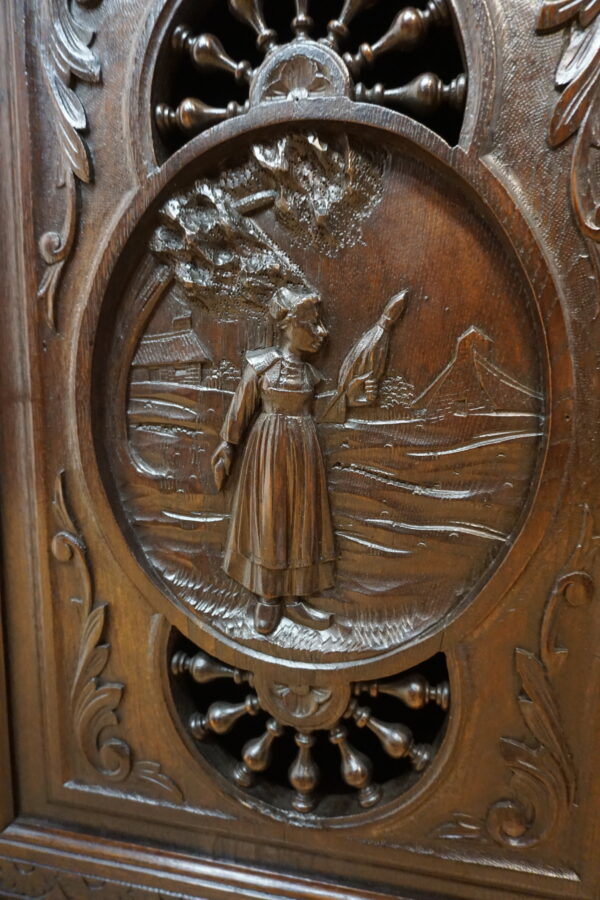 NIESPOTYKANA NAROŻNA KOMODA BRETOŃSKA