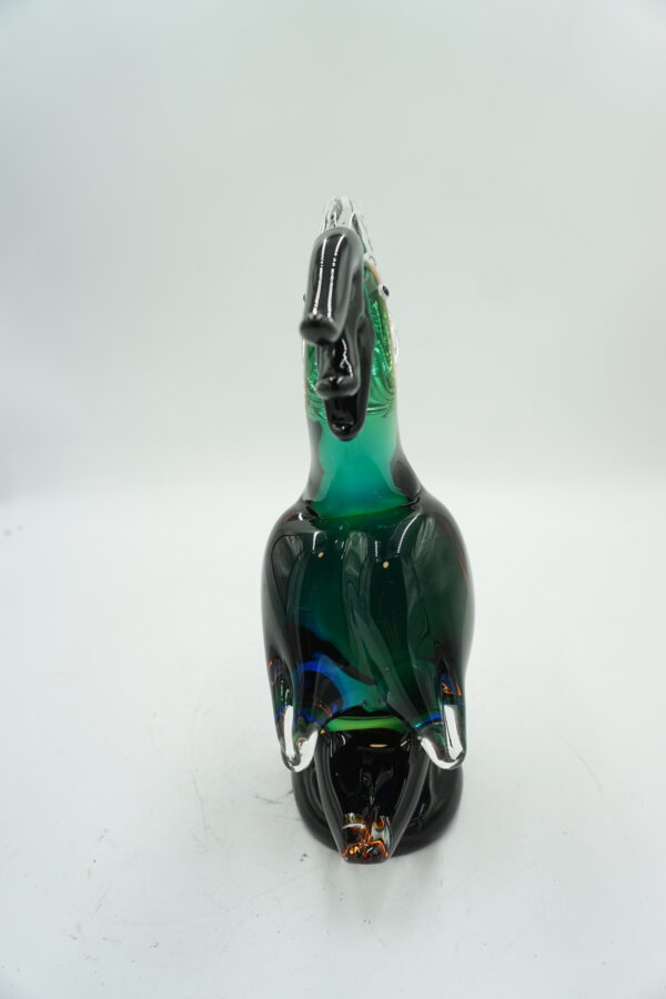 Szklana Figurka Dekoracyjna – Barwny Pelikan z Rybkami