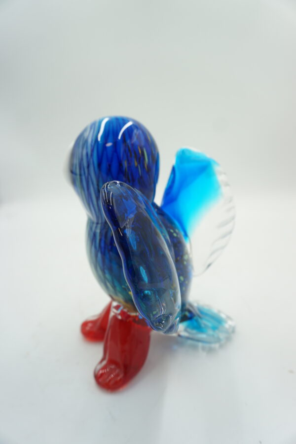 Szklana Figurka Dekoracyjna – Błękitna Sowa z Rozpostartym Skrzydłem