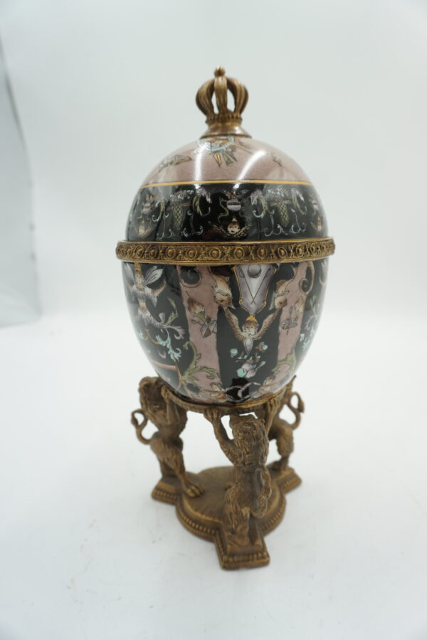 PIĘKNE JAJKO SZKATUŁKA PORCELANA Z BRĄZEM
