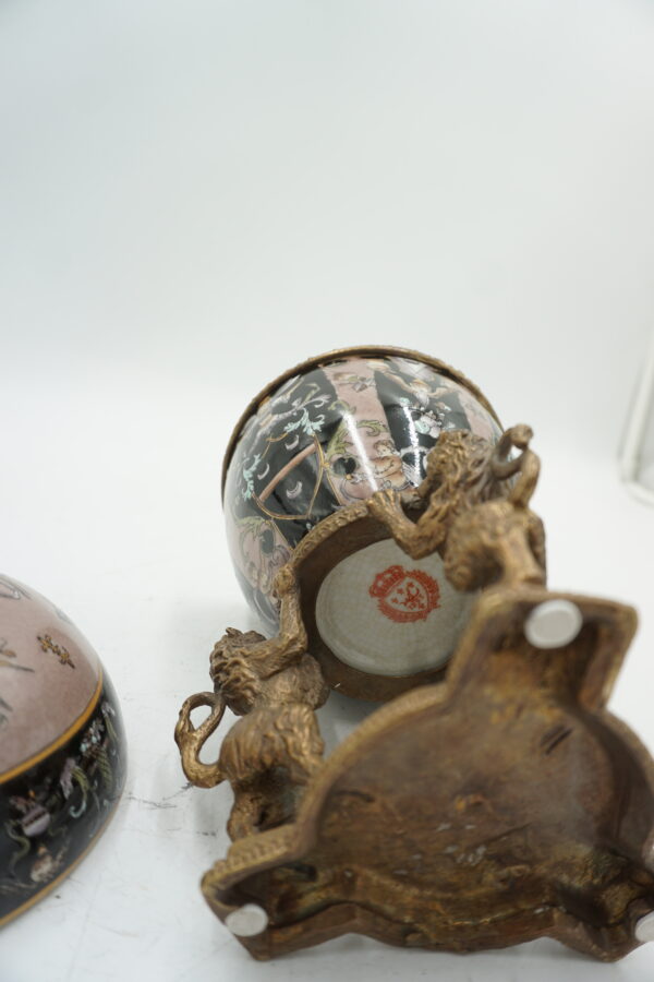 PIĘKNE JAJKO SZKATUŁKA PORCELANA Z BRĄZEM