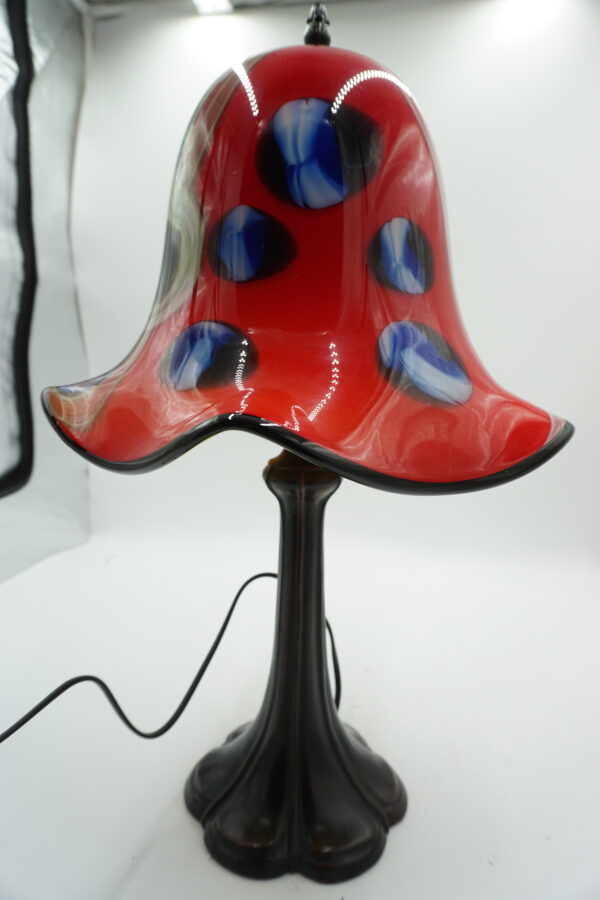 Lampa stojąca stołowa ze szklanym kloszem