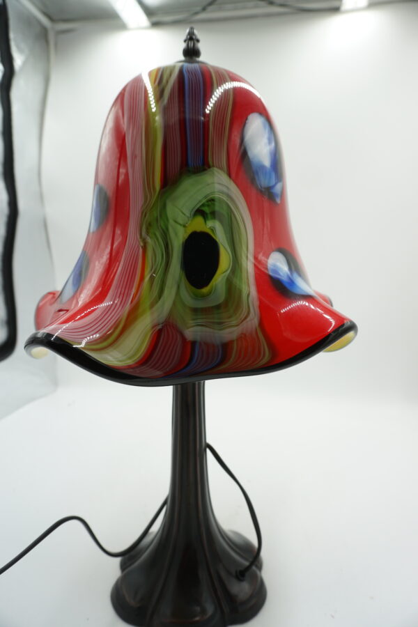 Lampa stojąca stołowa ze szklanym kloszem