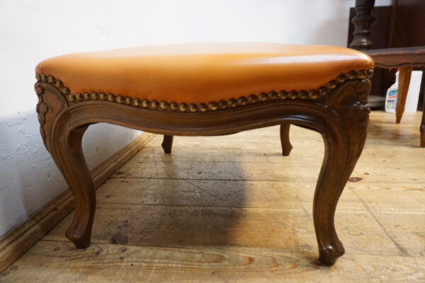 PUFA SIEDZISKO PODNÓŻEK LUDWIK SKÓRA NATURALNA