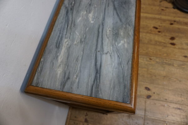 SECESYJNA SZAFA NOCNA Z MARMUROWYM BLATEM