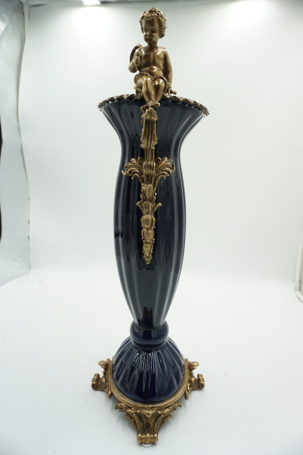 WAZON AMFORA BRĄZ+PORCELANA Aniołki Amorki 49cm