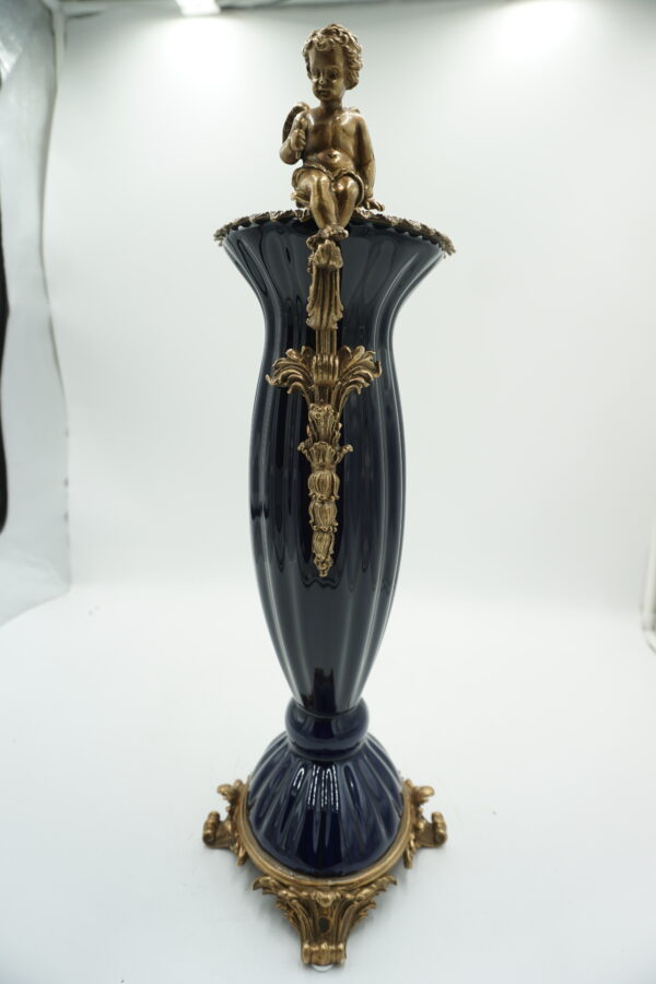 WAZON AMFORA BRĄZ+PORCELANA Aniołki Amorki 49cm