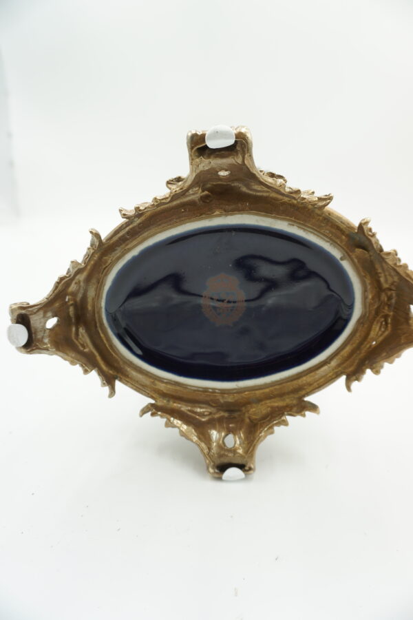 WAZON AMFORA BRĄZ+PORCELANA Aniołki Amorki 49cm