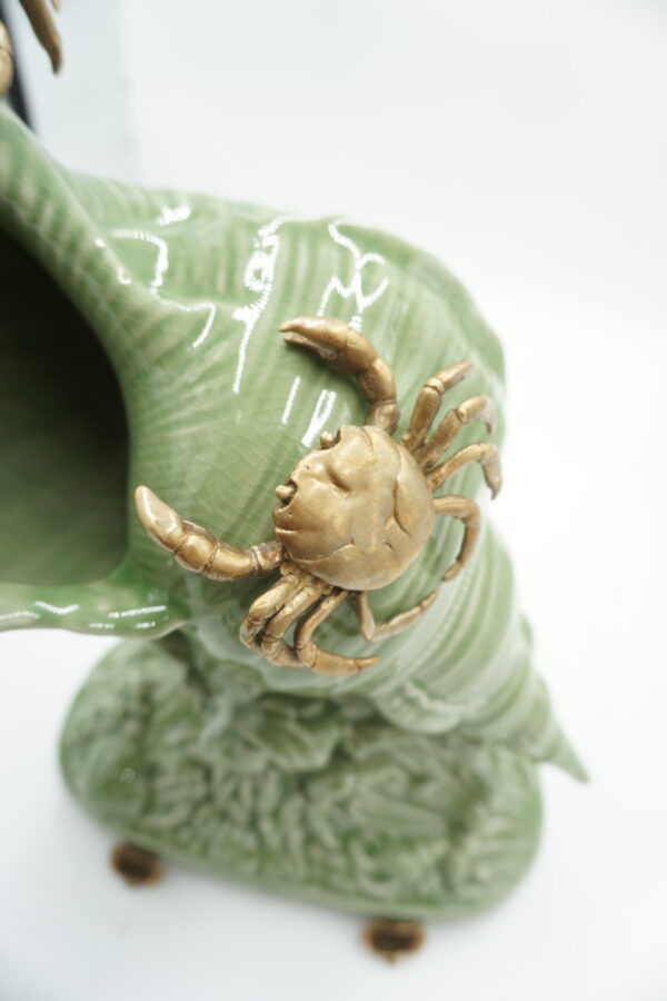 Dekoracyjny Porcelanowy Wazon w Kształcie Muszli z Krabami z brązu