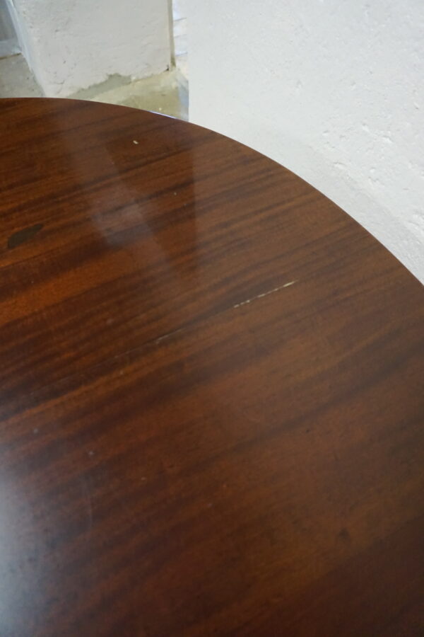 ELEGANCKI OWALNY STOLIK NA LWICH ŁAPACH GABINETOWY DO GRY