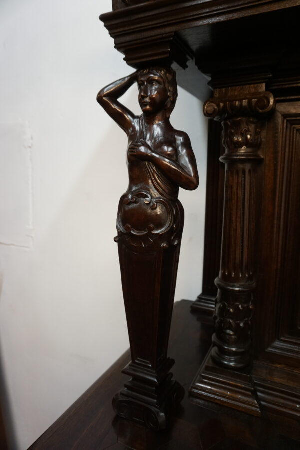 MONUMENTALNY KABINET NEORENESANSOWY – Figuralny bogato rzeźbiony