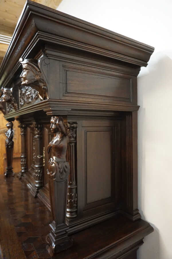 MONUMENTALNY KABINET NEORENESANSOWY – Figuralny bogato rzeźbiony