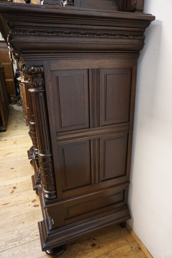 MONUMENTALNY KABINET NEORENESANSOWY – Figuralny bogato rzeźbiony