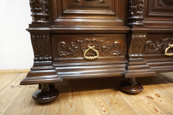 MONUMENTALNY KABINET NEORENESANSOWY – Figuralny bogato rzeźbiony