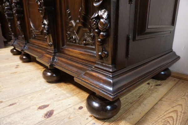 UNIKAT! Figuralny Kredens Bogato RZEŹBIONY BAROK DĄB RYCERZE